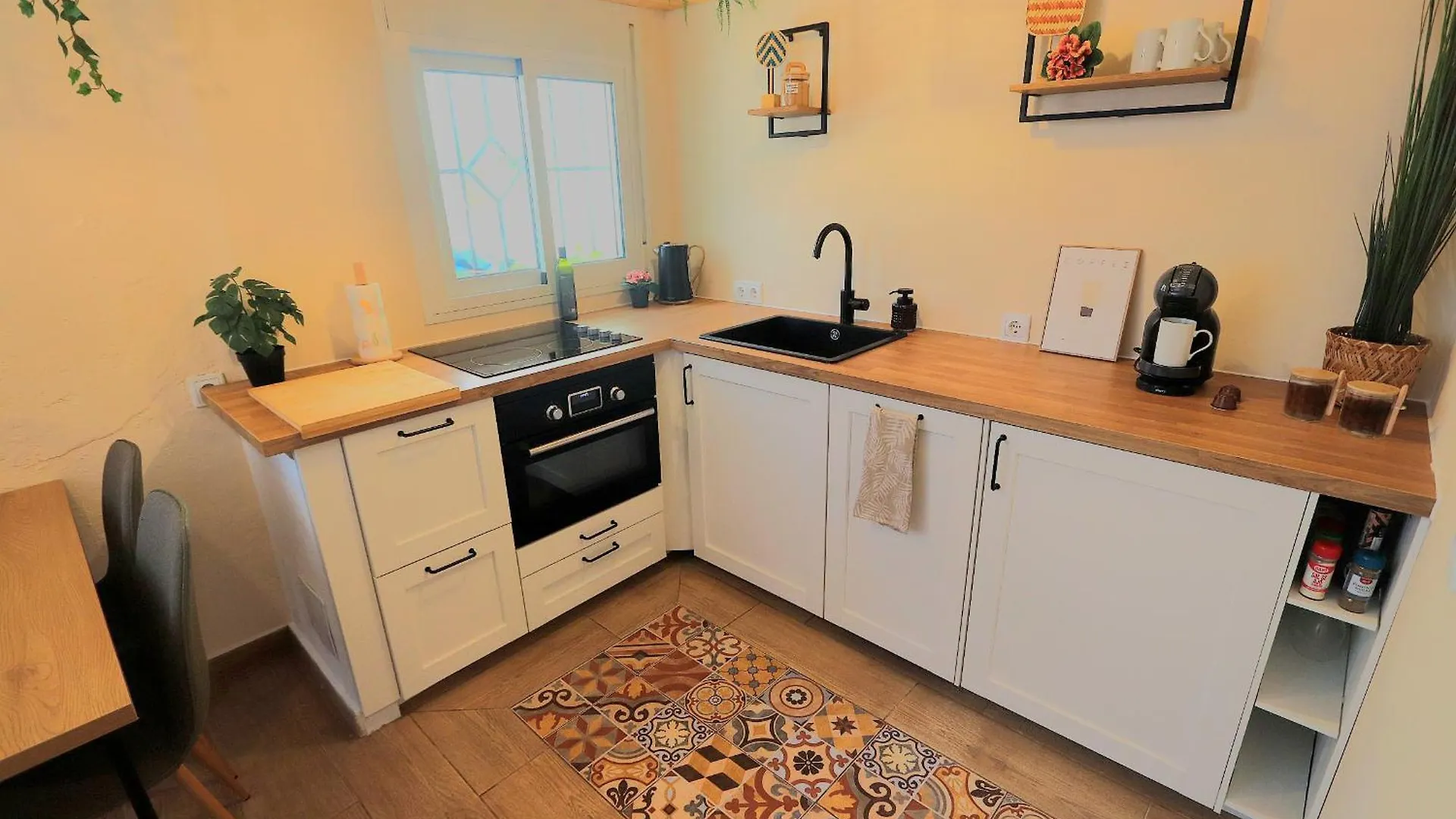 Apartment Authentic Spanish House With Terrace 10Min Beach Walk Marbella Spain