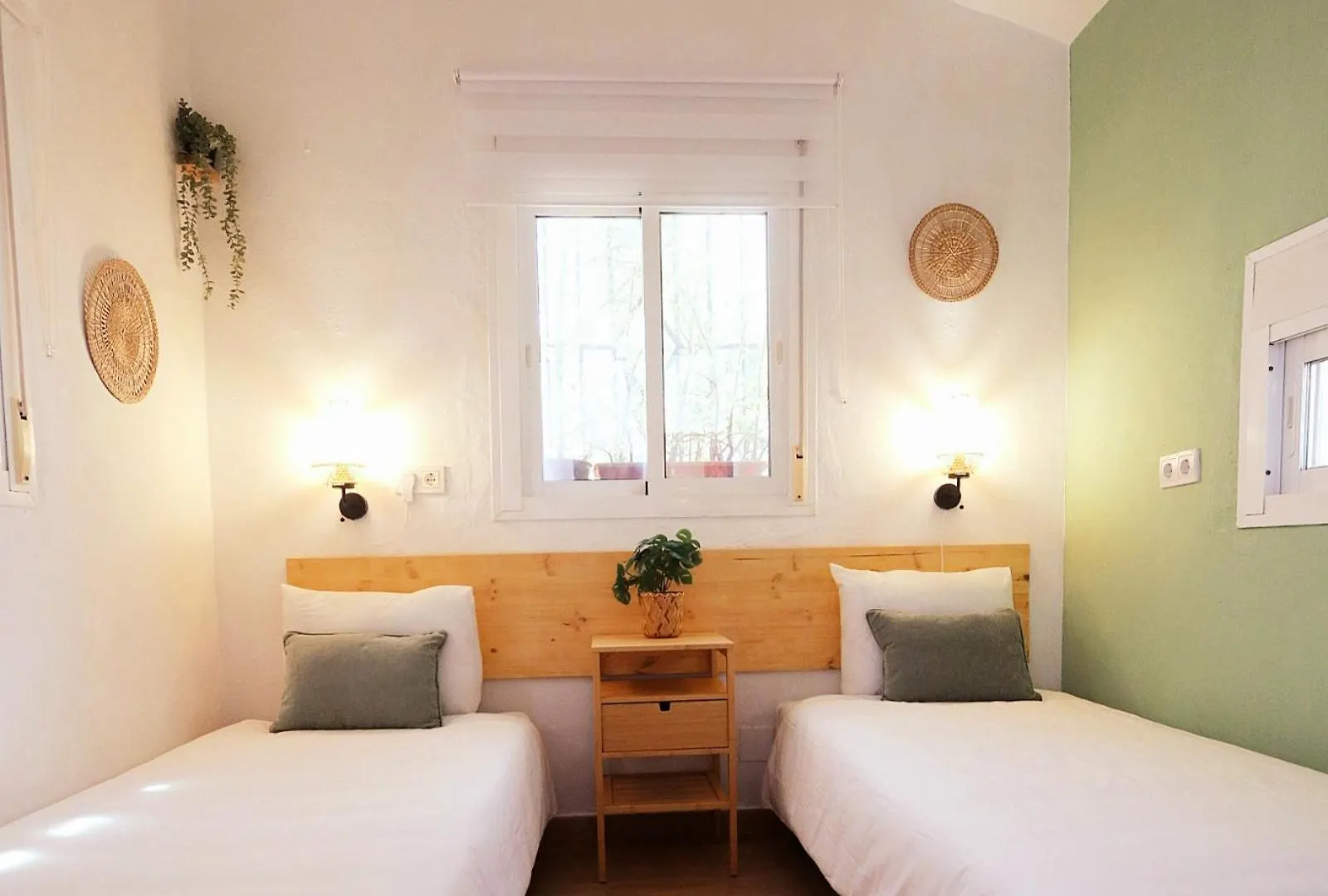 Authentic Spanish House With Terrace 10Min Beach Walk Marbella 0*,  Španělsko